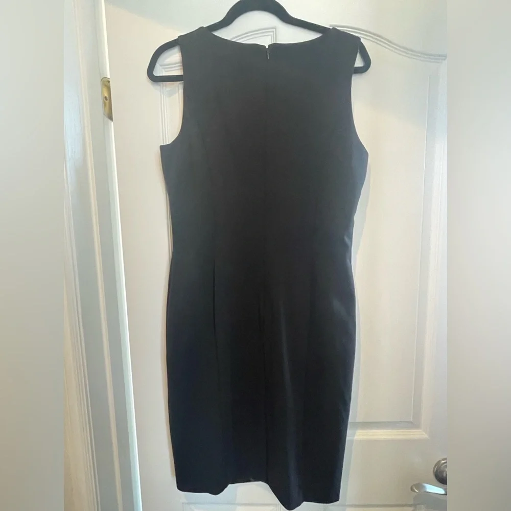 NWT ‼️ White House Black Market Dress ❤️ Ponte Sheath ❤️ Size 10 - Picture 2 of 13